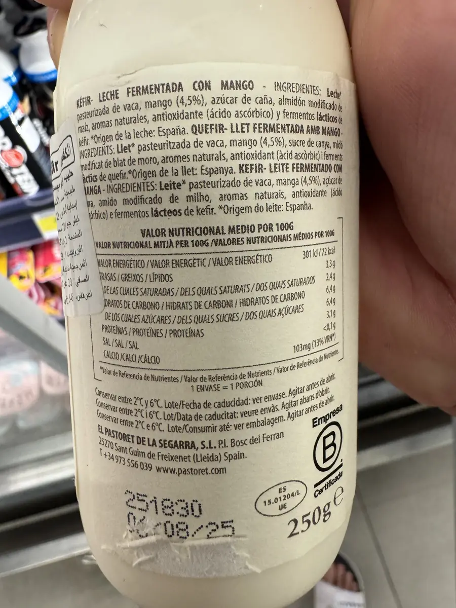 Состав Pastoret Kefir Mango на испанском: молоко, манго, тростниковый сахар, модифицированный крахмал, кефирные молочнокислые закваски